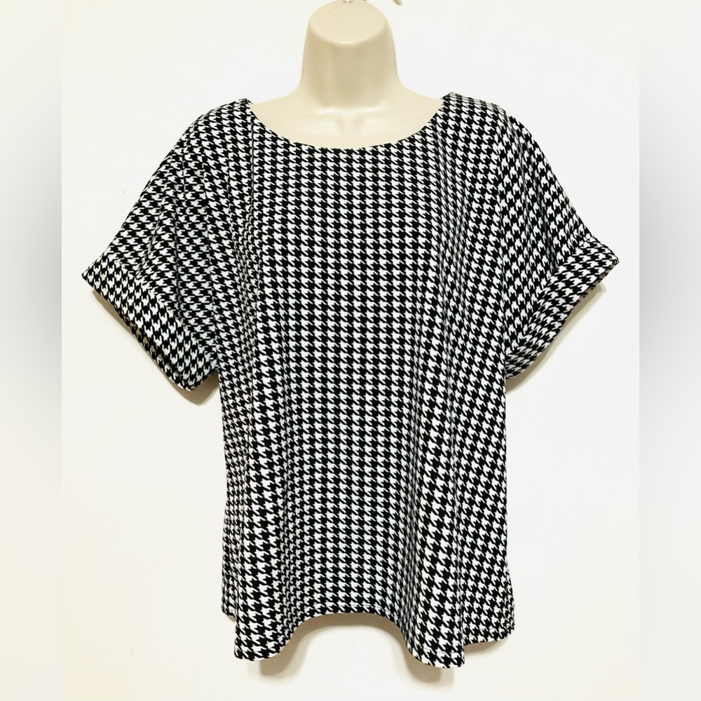 MellowDay XL boxy houndstooth top